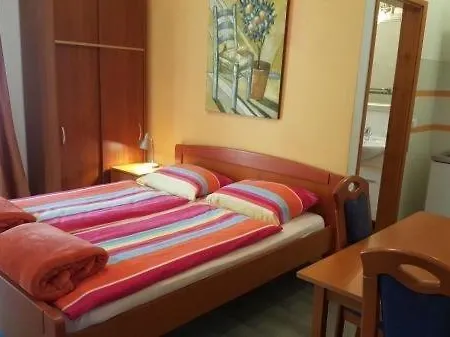 Studio In With Balcony, Wifi, Washing Machine Lejlighed