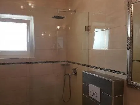 Studio In With Balcony, Wifi, Washing Machine Rovinj