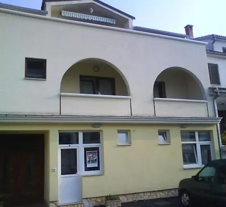 Studio In With Balcony, Wifi, Washing Machine *